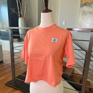 Jordan Nike Essentials Cropped Boxy 2 Tee - Peach